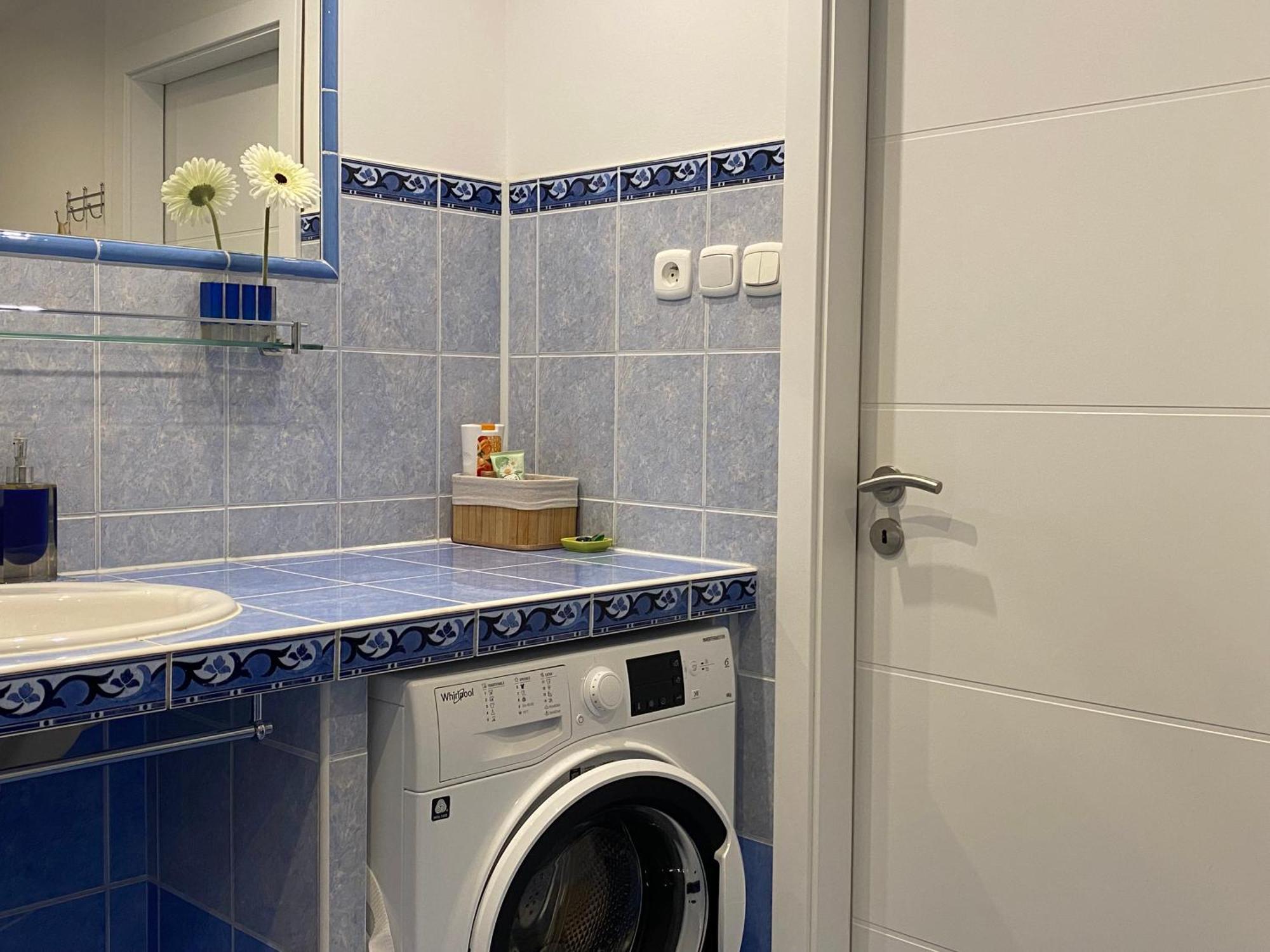 Sun Apartment Теплице Екстериор снимка